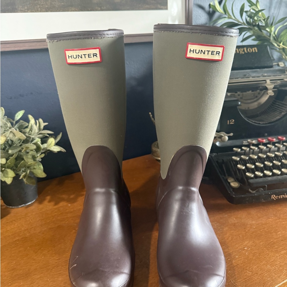 Hunter Olive and Chocolate Boots